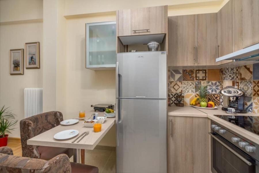 Athenian Elegant Apt Near Acropolis Apartment Bagian luar foto