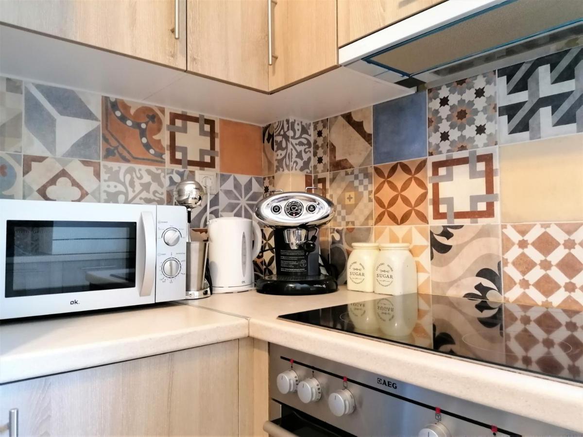 Athenian Elegant Apt Near Acropolis Apartment Bagian luar foto
