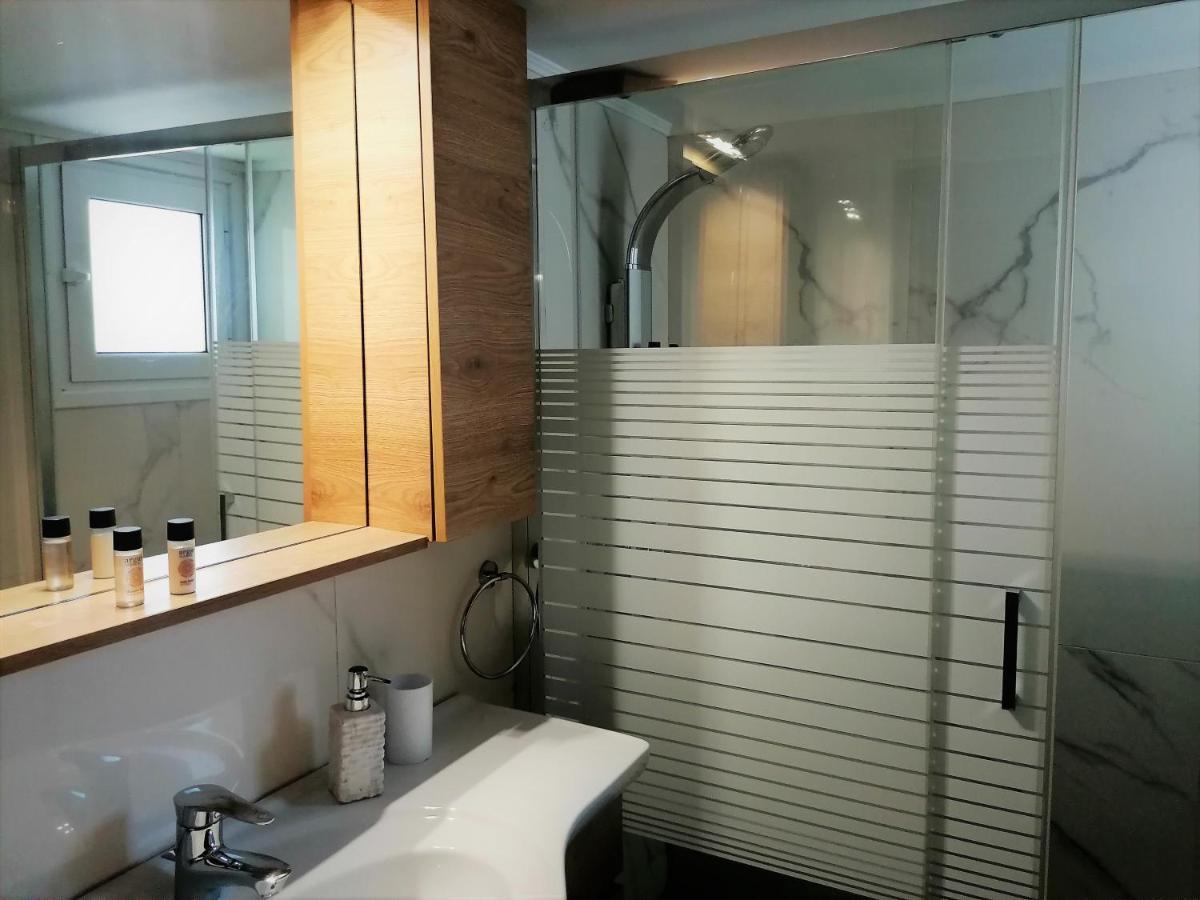 Athenian Elegant Apt Near Acropolis Apartment Bagian luar foto